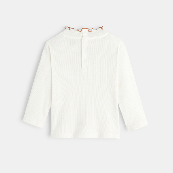 تيشيرت بناتي أبيض بياقة مضلعة ومسطحة